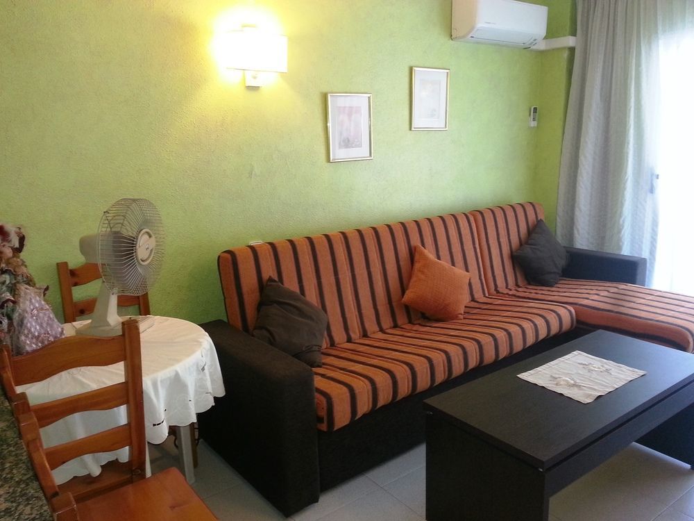 Apartbeach Royal Apartments Salou Exterior photo