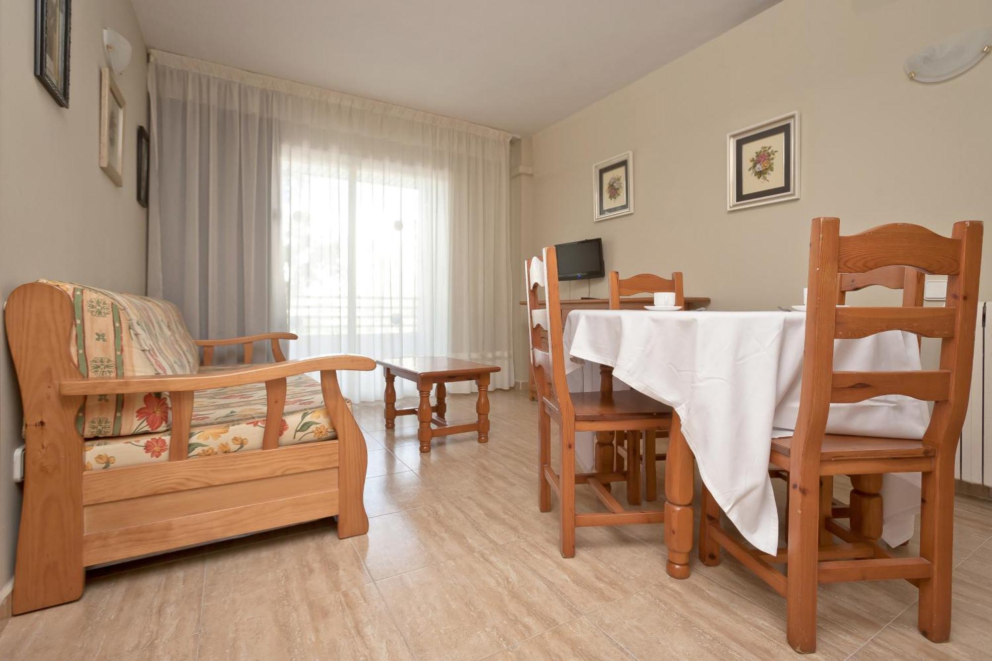 Apartbeach Royal Apartments Salou Exterior photo